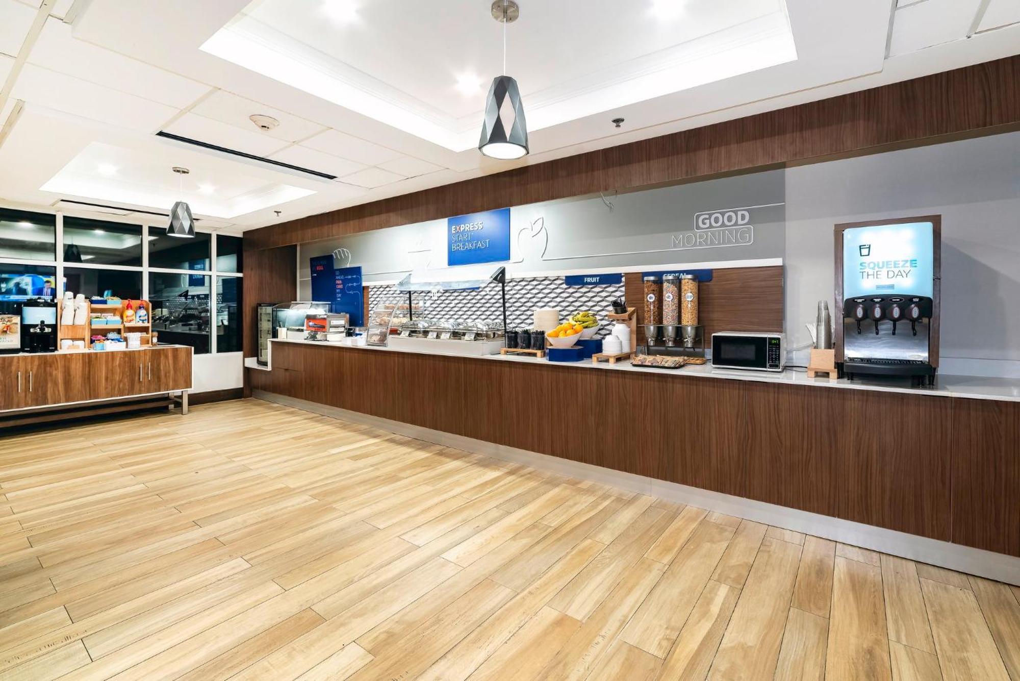 Holiday Inn Express & Suites Walterboro By Ihg Εξωτερικό φωτογραφία